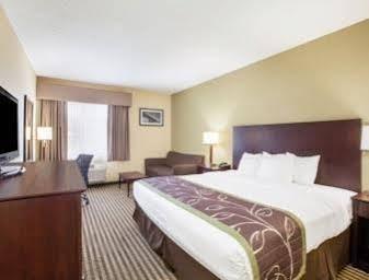 Days Inn By Wyndham Brewerton/ Syracuse Near Oneida Lake Экстерьер фото