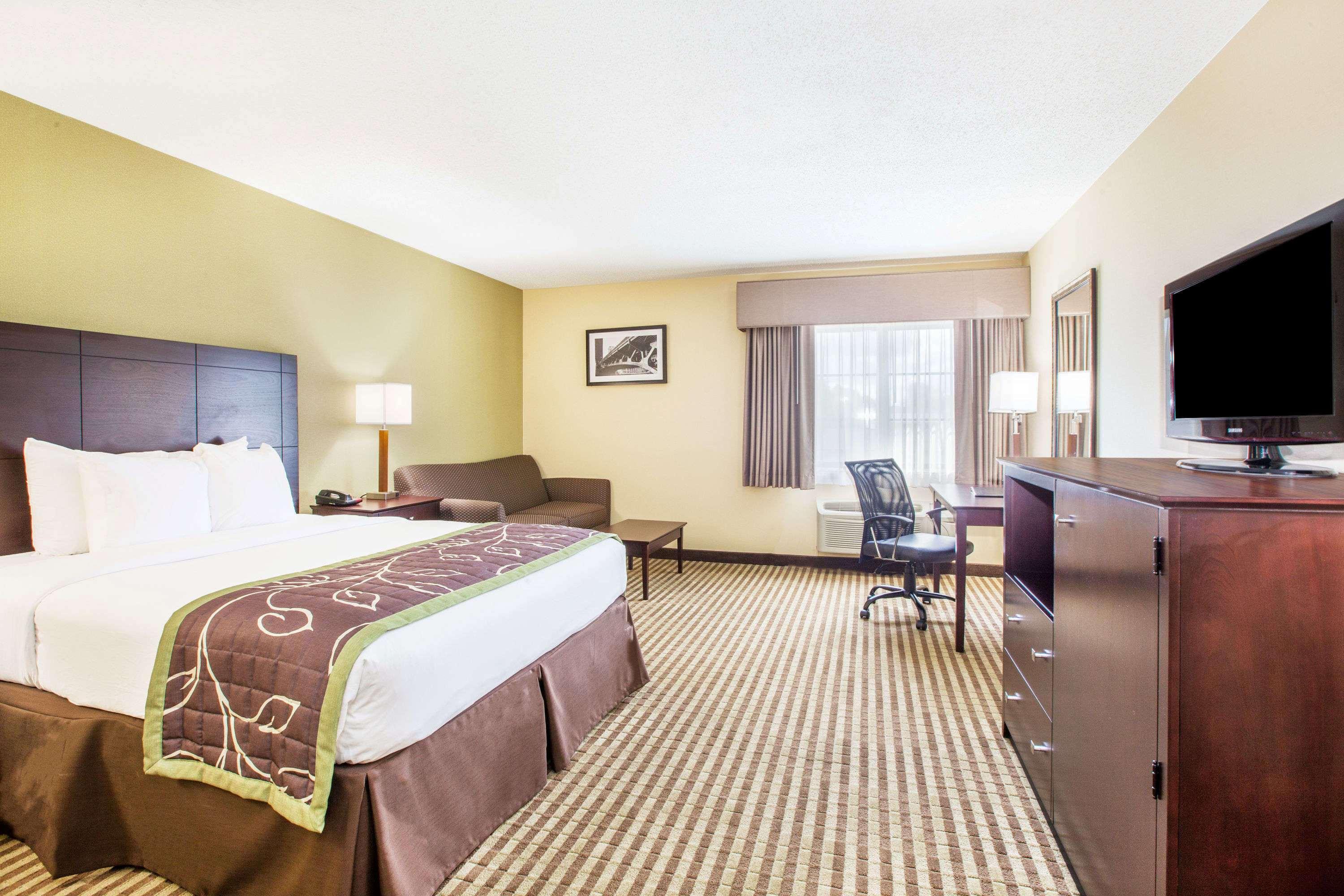 Days Inn By Wyndham Brewerton/ Syracuse Near Oneida Lake Экстерьер фото