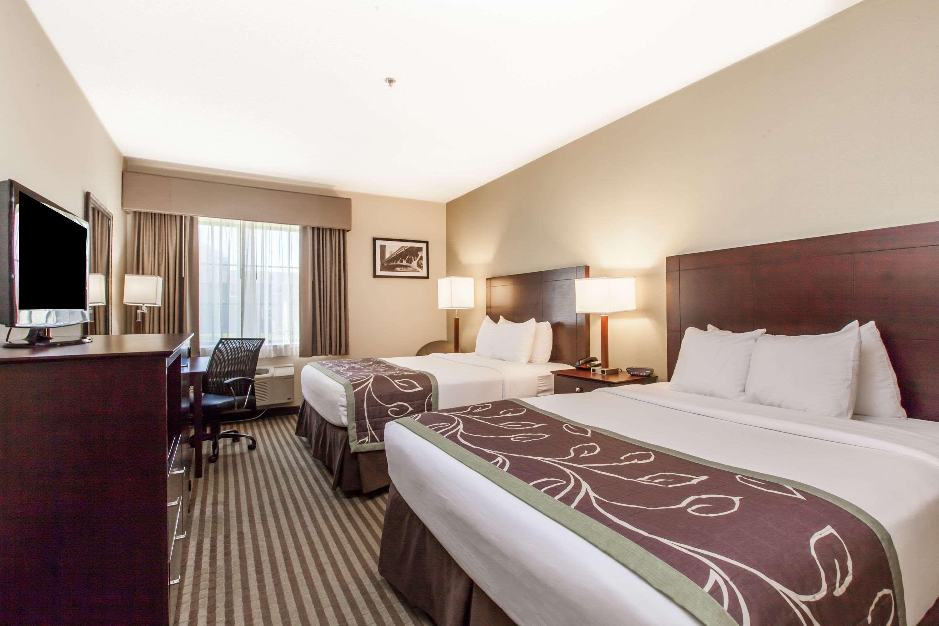Days Inn By Wyndham Brewerton/ Syracuse Near Oneida Lake Экстерьер фото